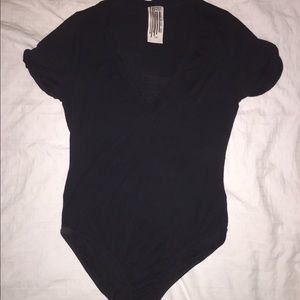 Free People V-Neck Black T-Shirt Bodysuit